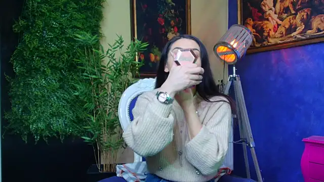 nicolepalmer online show from November 4, 8:35 am