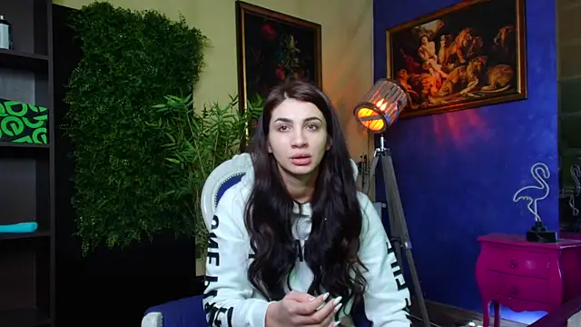 nicolepalmer online show from February 19, 8:32 am