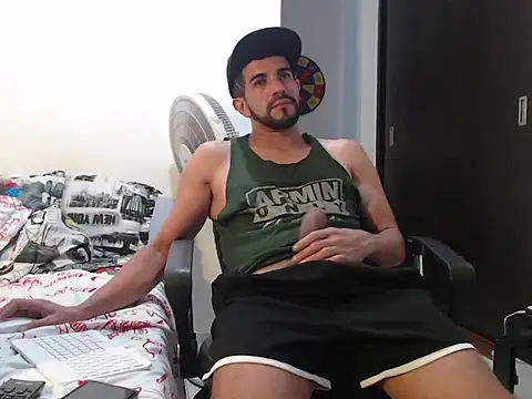 Snapshot of Jcolbi chatting on March 8, 8:45 pm Jcolbi online show from March 8, 8:45 pm