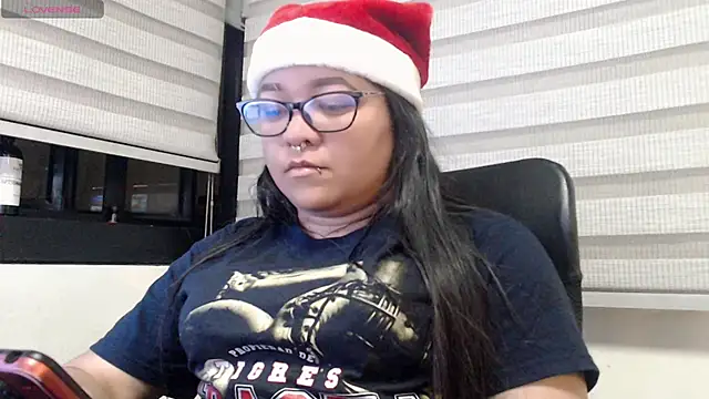 Xander Taylor  online show from December 19, 5:47 am