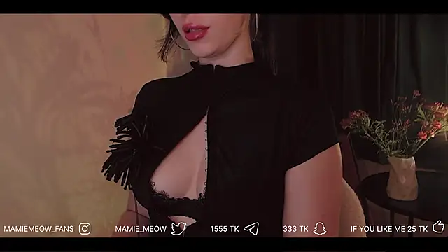 Mamiemeow online show from April 2, 3:31 pm