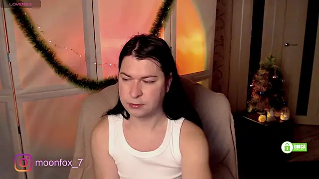 Snapshot of micromouse_mo chatting on January 2, 7:40 pm micromouse mo online show from January 2, 7:40 pm