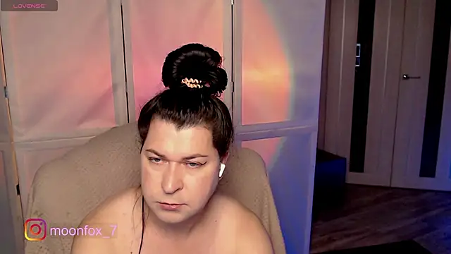 Snapshot of micromouse_mo chatting on October 26, 9:42 pm micromouse mo online show from October 26, 9:42 pm