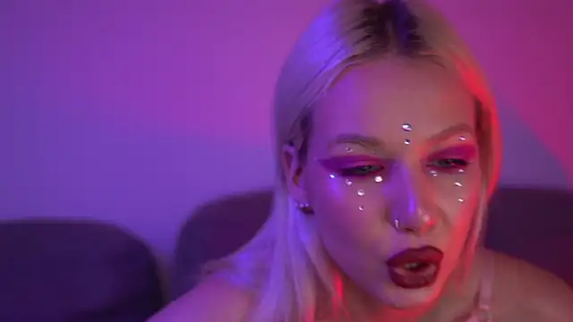 Snapshot of RanyThomson chatting on March 29, 2:28 pm RanyThomson online show from March 29, 2:28 pm