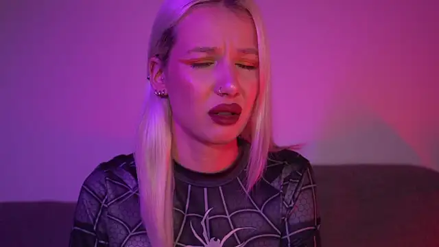 Snapshot of RanyThomson chatting on March 31, 2:17 pm RanyThomson online show from March 31, 2:17 pm