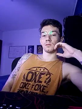 SweetGoodBoy22 online show from October 3, 5:32 pm