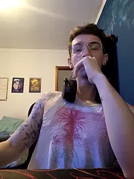 Snapshot of SweetGoodBoy22 chatting on October 8, 6:16 pm SweetGoodBoy22 online show from October 8, 6:16 pm