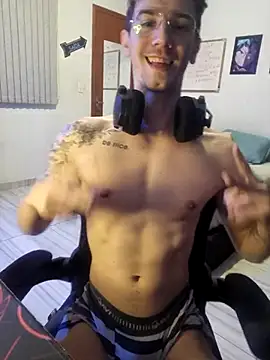 Snapshot of SweetGoodBoy22 chatting on October 12, 9:14 pm SweetGoodBoy22 online show from October 12, 9:14 pm