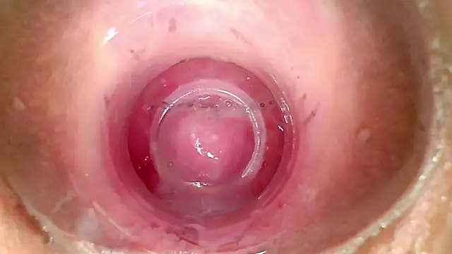 Snapshot of shannon_kinne_ chatting on April 1, 2:25 pm shannon kinne online show from April 1, 2:25 pm