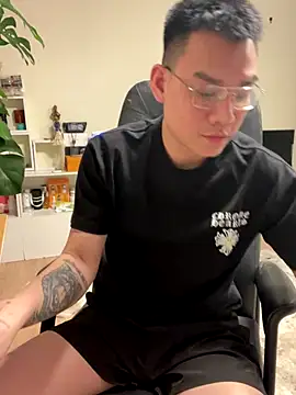 latava online show from December 4, 4:38 pm