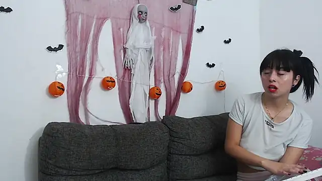 Snapshot of sombralovers chatting on October 27, 2:54 pm sombralovers online show from October 27, 2:54 pm