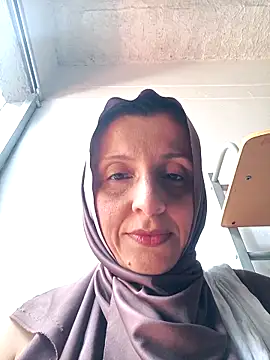 Aafsha  online show from March 7, 3:42 pm