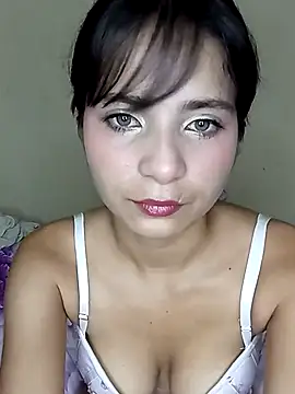 Snapshot of Angeli_as chatting on October 10, 1:15 am Angeli as online show from October 10, 1:15 am