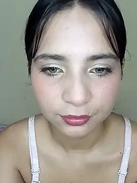 Snapshot of Angeli_as chatting on October 12, 2:21 am Angeli as online show from October 12, 2:21 am