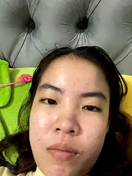 Snapshot of Tranghot19 chatting on December 5, 2:58 pm Tranghot19 online show from December 5, 2:58 pm