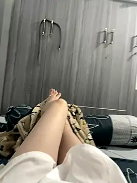 Snapshot of Tranghot19 chatting on December 17, 4:24 pm Tranghot19 online show from December 17, 4:24 pm