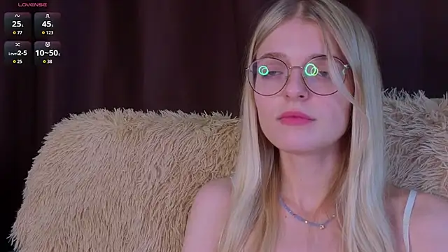 MonicaShiny online show from November 14, 5:44 pm