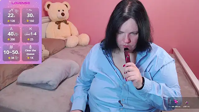  alexandra ray  online show from December 15, 1:04 pm