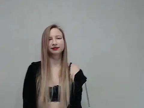 sophieryder online show from March 14, 7:14 am