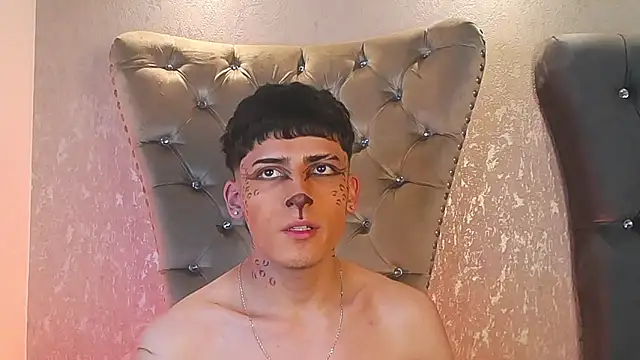 MateoMitchell online show from October 24, 5:26 am