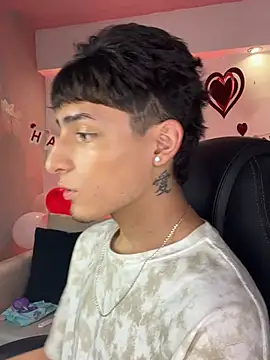 MateoMitchell online show from February 20, 4:20 am