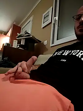 arksex32 online show from April 13, 8:14 pm