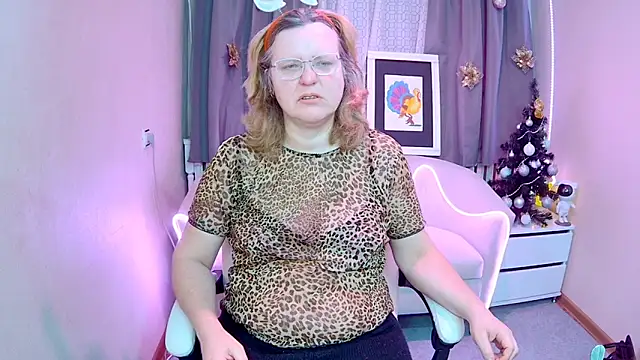 VestaWoody online show from November 27, 7:21 am