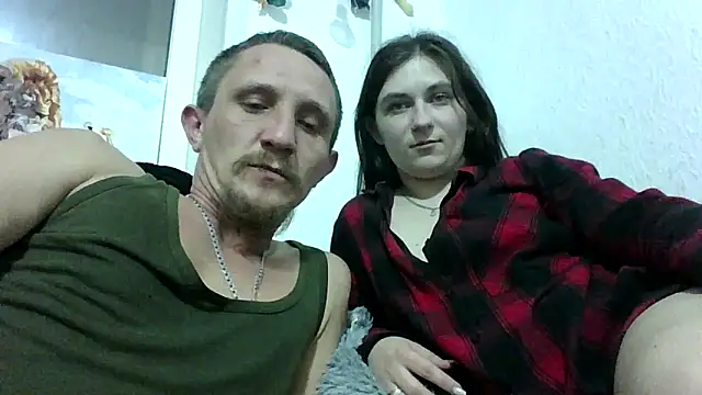 Twolatte1520 online show from March 11, 7:20 pm