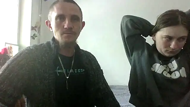 Twolatte1520 online show from April 20, 10:29 am