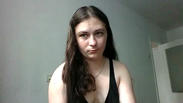 Snapshot of Twolatte1520 chatting on June 10, 12:59 pm Twolatte1520 online show from June 10, 12:59 pm