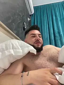 MilanYaman online show from October 6, 10:51 pm