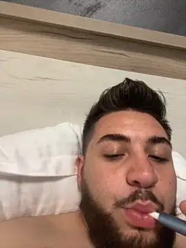 MilanYaman online show from October 15, 8:20 pm