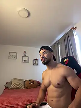 Ezzio Scolaro online show from November 13, 11:42 am