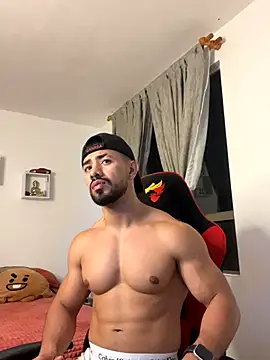 Ezzio Scolaro online show from November 13, 11:47 pm