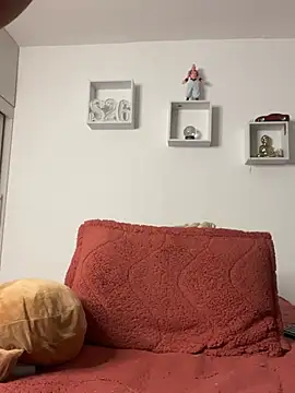 Ezzio Scolaro online show from February 4, 1:22 am