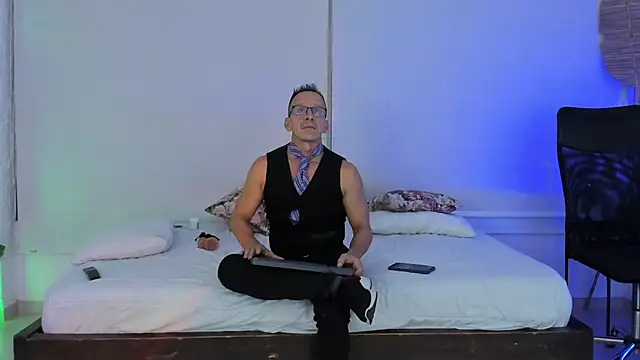  axelking  online show from November 15, 3:04 am