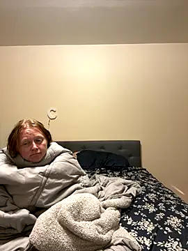 Snapshot of sunshinemielos chatting on October 7, 3:47 am sunshinemielos online show from October 7, 3:47 am