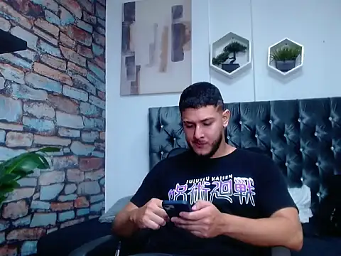 jasonshaw25 online show from January 14, 10:14 pm