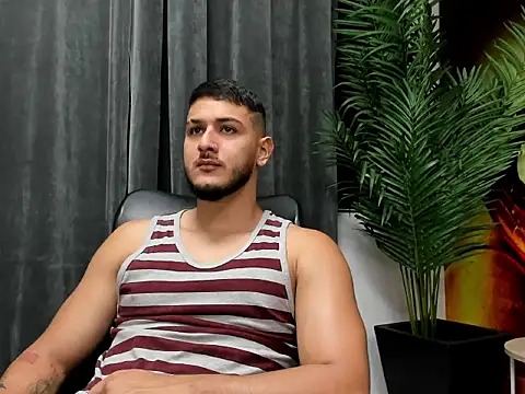 jasonshaw25 online show from February 14, 6:15 pm