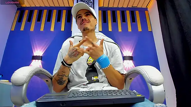 imsammytop online show from November 18, 12:42 pm