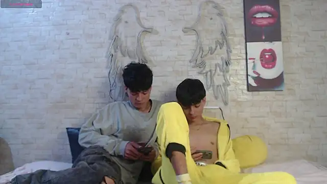 alex russo   online show from March 19, 3:10 am