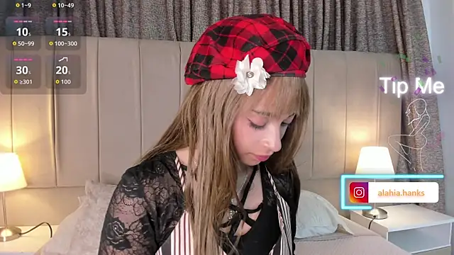 alahia hank online show from December 3, 6:50 pm