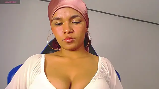 AAfrodithaa online show from October 24, 12:08 am