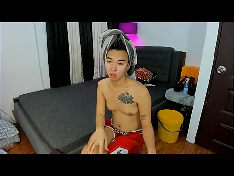 Snapshot of Yourdreamgoddess chatting on February 20, 1:33 pm Yourdreamgoddess online show from February 20, 1:33 pm