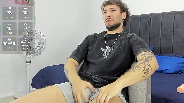 angel kyrozz online show from February 16, 7:10 pm