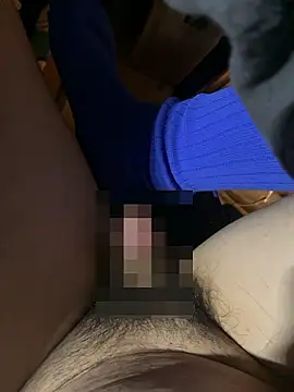 JinVelvet online show from April 3, 5:22 pm