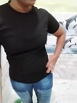 Snapshot of Rita_rani6 chatting on October 17, 6:49 am Rita rani6 online show from October 17, 6:49 am