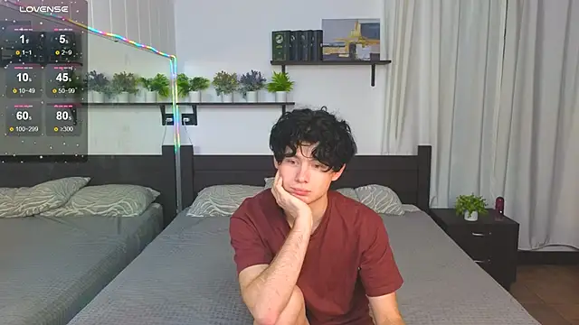 Cute Mike online show from November 26, 7:04 pm