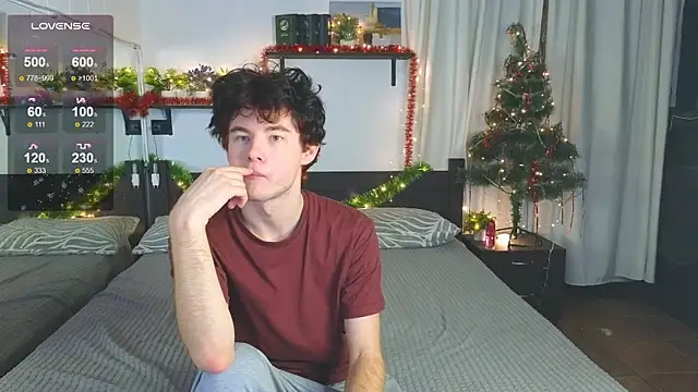 Cute Mike online show from December 17, 1:11 am