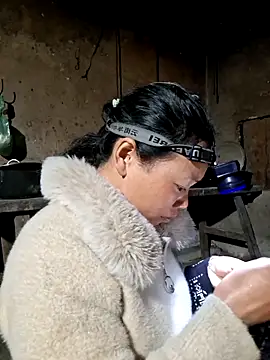 miomio-12 online show from February 20, 1:33 pm